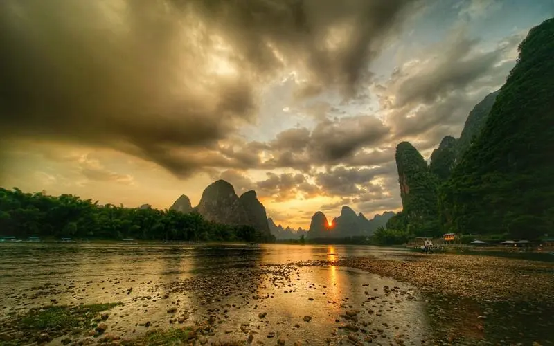 绿色智能高精度